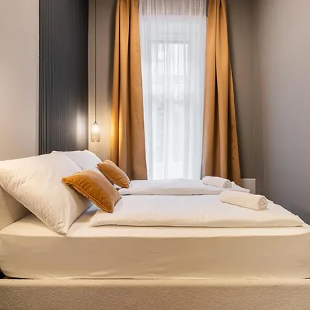 S7 - Sip Downtown Hideaway - Location By Bqa * Budapest