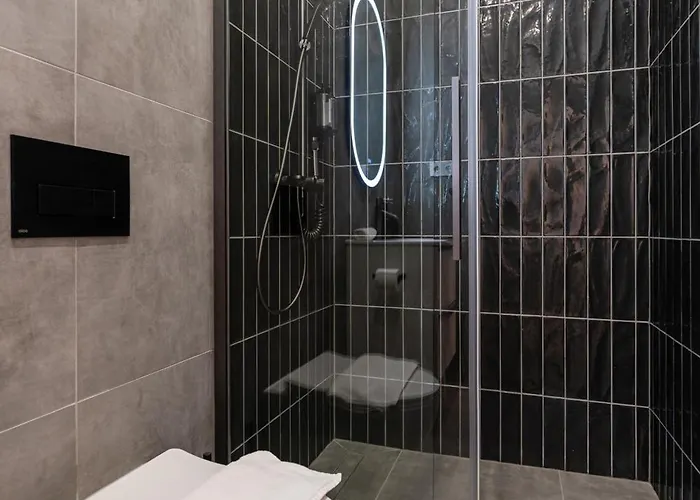 S7 - Sip Downtown Hideaway - Location By Bqa Apartmán *