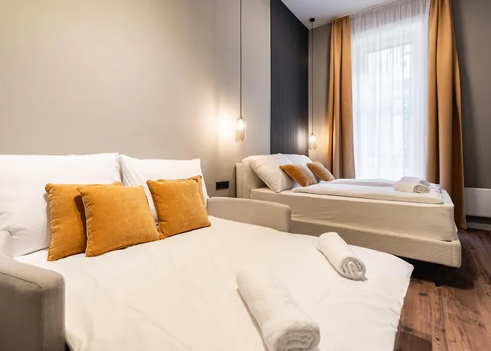 S7 - Sip Downtown Hideaway - Location By Bqa Budapeşte