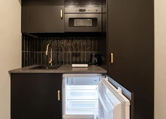 S7 - Sip Downtown Hideaway - Location By Bqa *