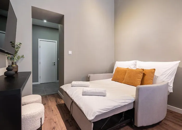 S7 - Sip Downtown Hideaway - Location By Bqa Budapeşte