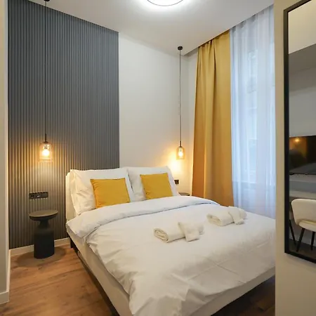 S7 - Sip Downtown Hideaway - Location By Bqa Budapest