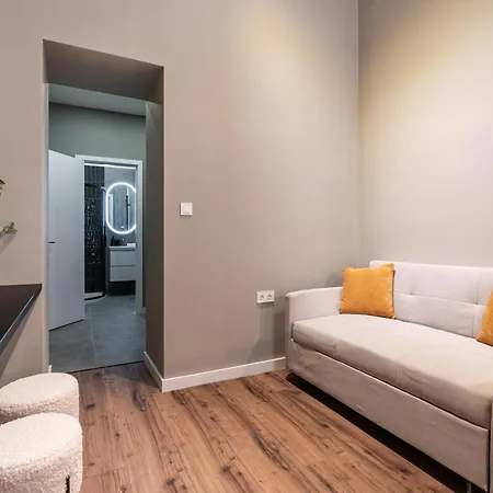S7 - Sip Downtown Hideaway - Location By Bqa Daire