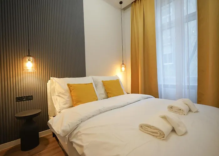 S7 - Sip Downtown Hideaway - Location By Bqa Budapest