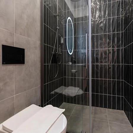 S7 - Sip Downtown Hideaway - Location By Bqa Apartman *