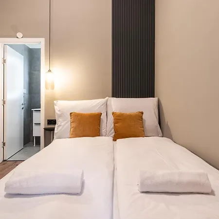 S7 - Sip Downtown Hideaway - Location By Bqa Apartman