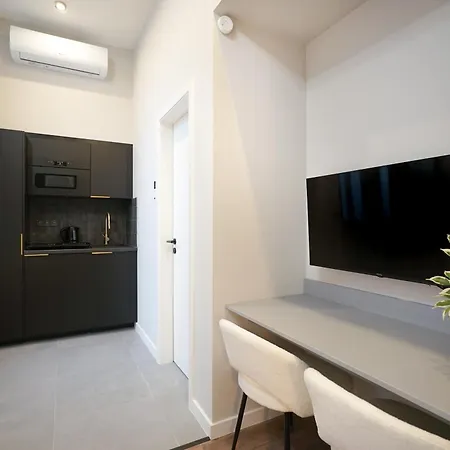S7 - Sip Downtown Hideaway - Location By Bqa Budapeste
